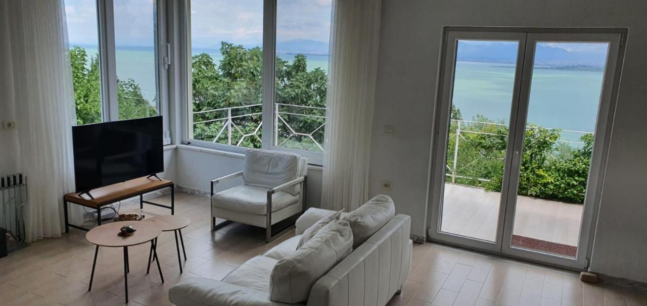 Shiroka Lake Home Екстериор снимка