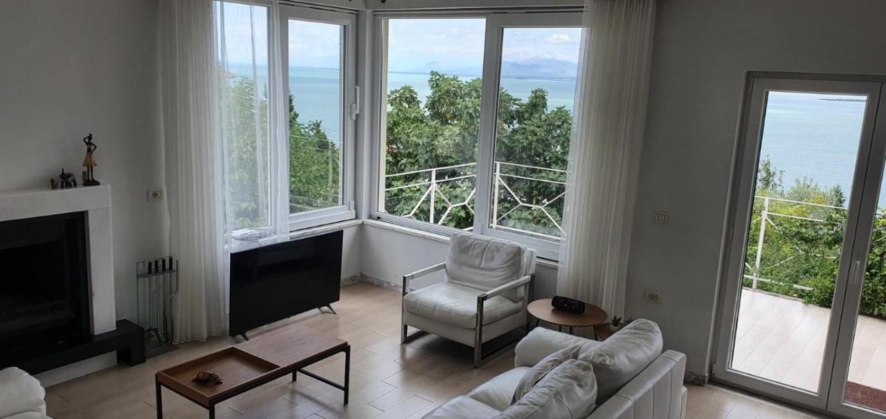 Shiroka Lake Home Екстериор снимка