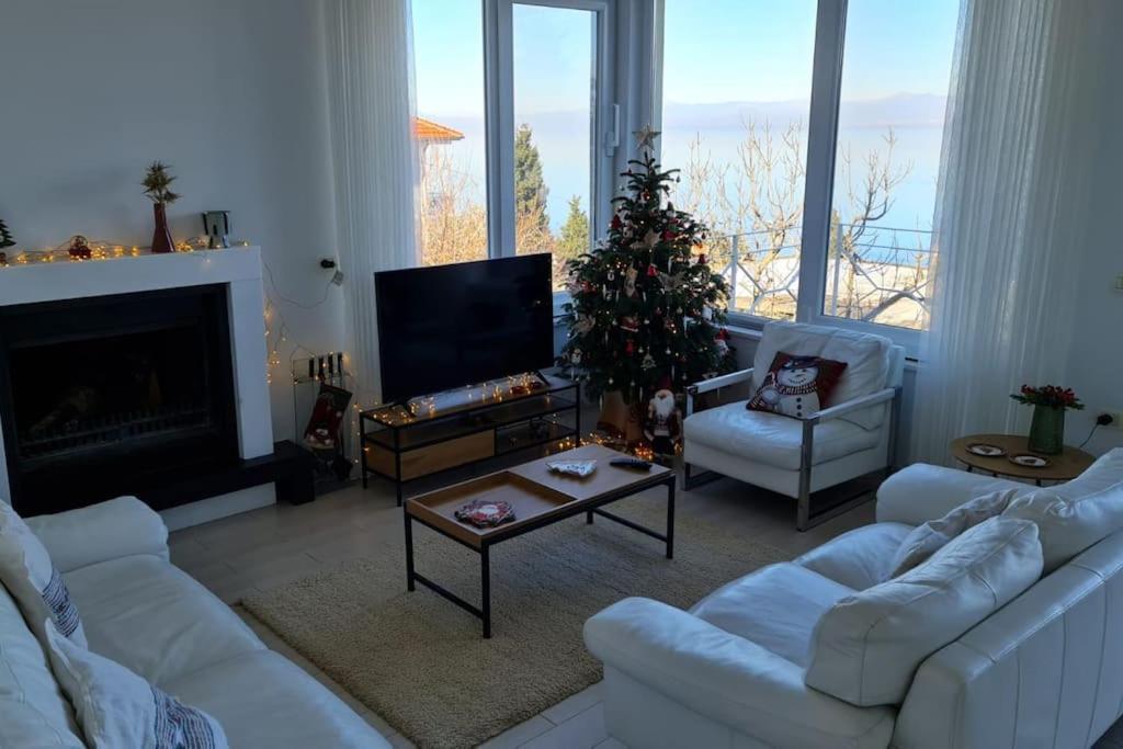 Shiroka Lake Home Екстериор снимка