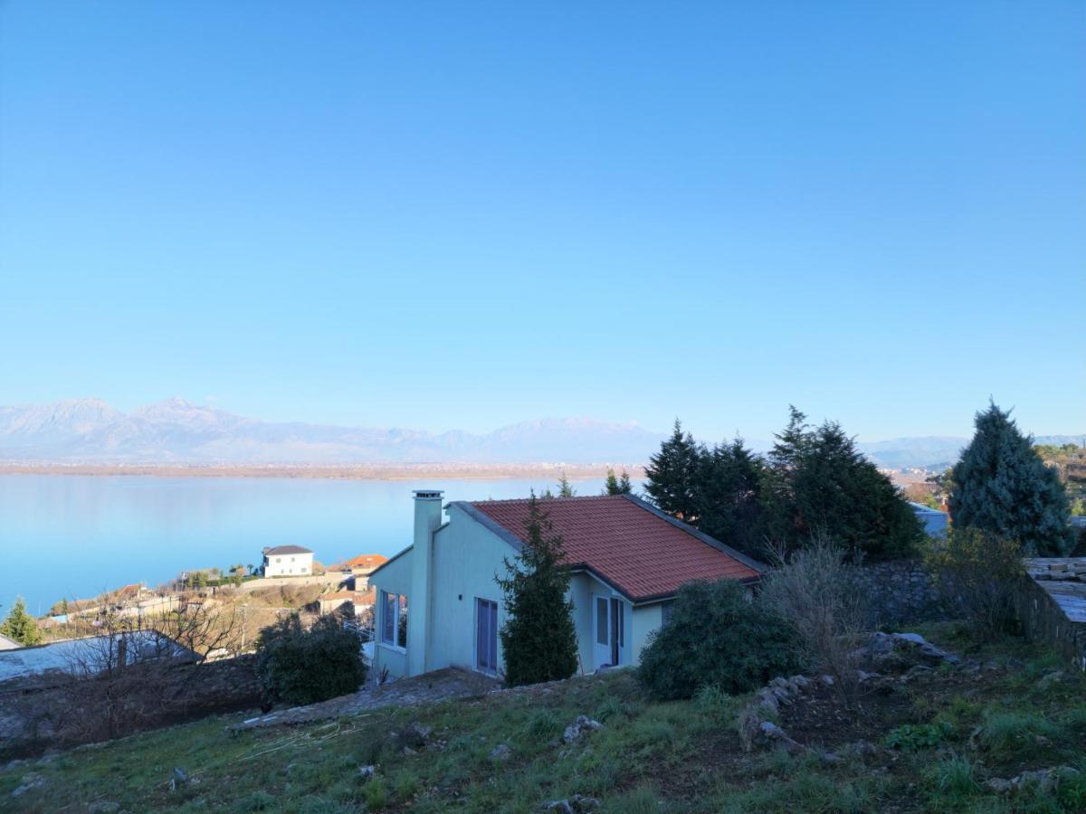 Shiroka Lake Home Екстериор снимка